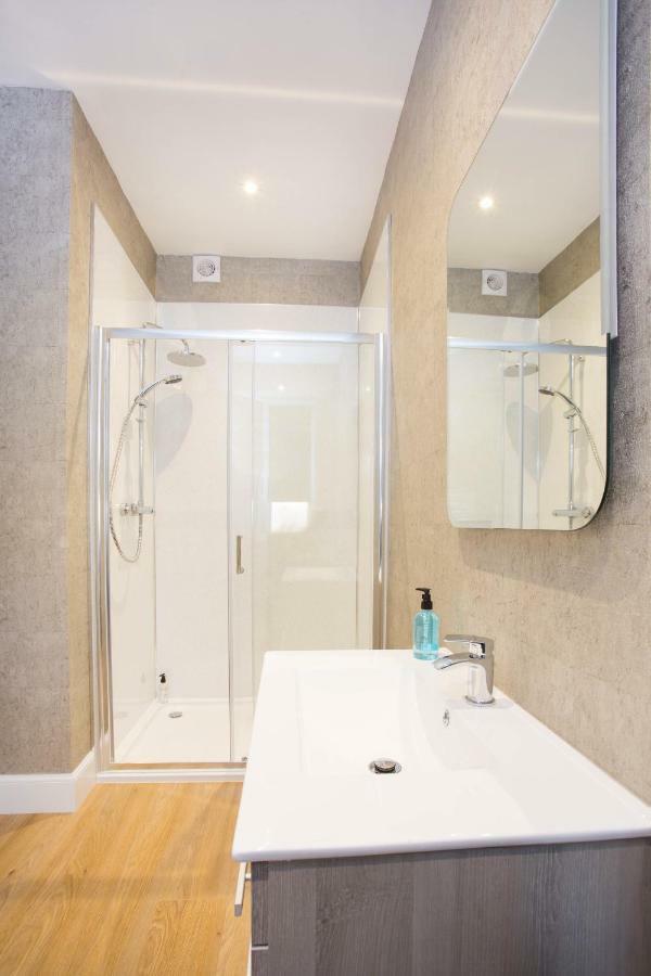 Crown Apartment อินเวอร์เนส ภายนอก รูปภาพ