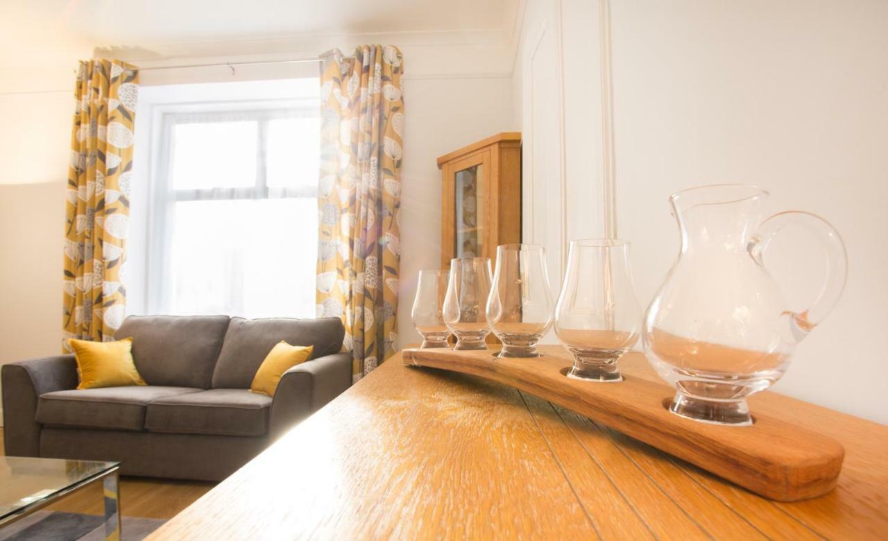 Crown Apartment อินเวอร์เนส ภายนอก รูปภาพ